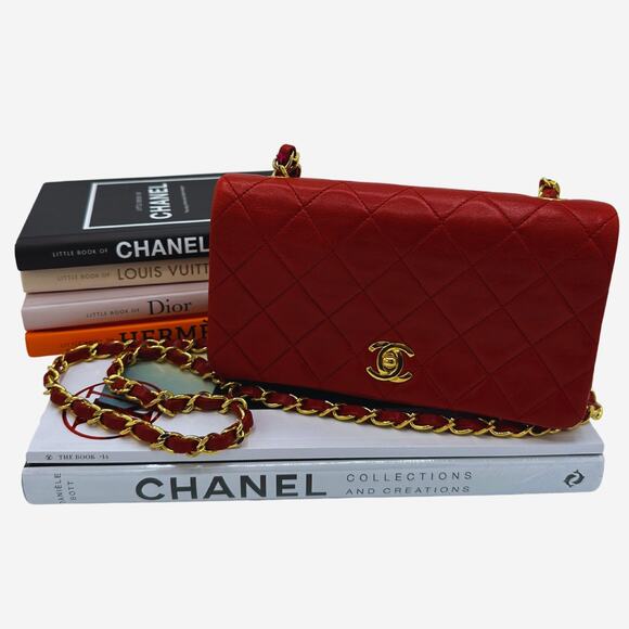 Vintage Red Chanel Lambskin Leather Small Single Flap with 24k gold-plated HW - Picture 3 of 15